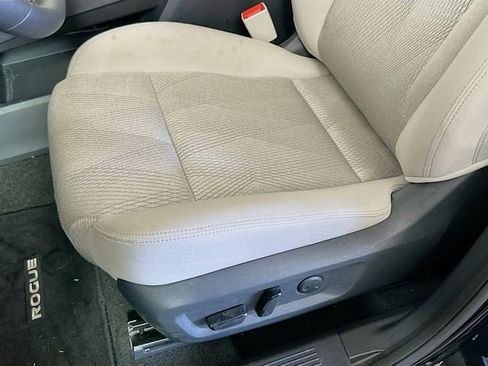 Used 2025 Nissan Rogue SV image 20