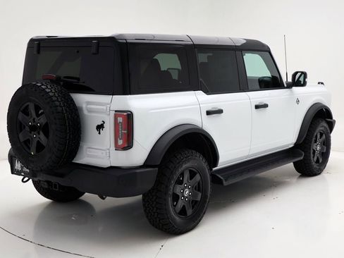 New 2025 Ford Bronco Outer Banks image 9