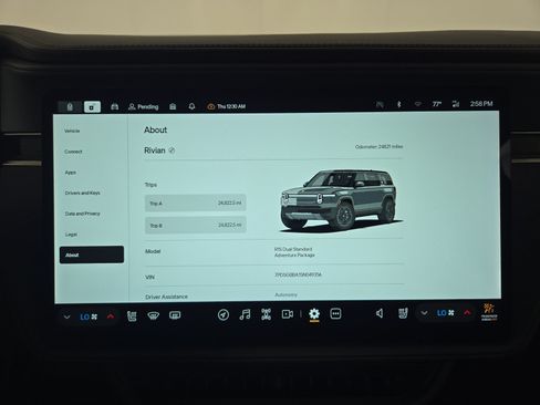Used 2025 Rivian R1S Adventure AWD/4WD image 29