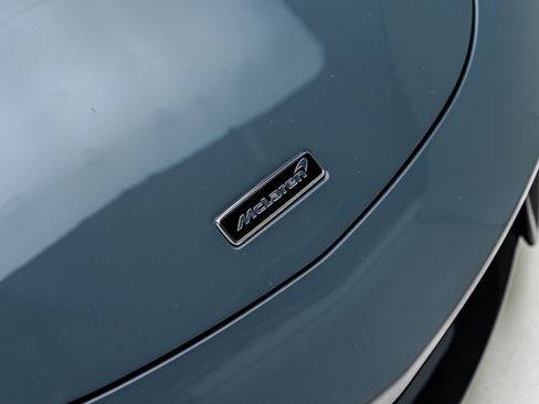 Used 2020 McLaren 600LT Spider RWD image 26