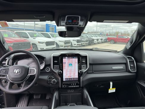 New 2026 RAM 1500 Big Horn AWD/4WD image 29