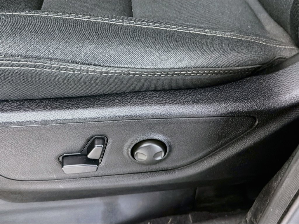Used 2025 RAM 1500 Lone Star RWD image 23
