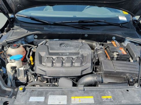 Used 2022 Volkswagen Passat 2.0T SE FWD image 18
