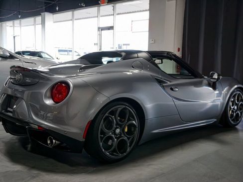 Used 2020 Alfa Romeo 4C Spider w/ Bright Package RWD image 58