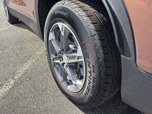 Used 2024 Chevrolet Blazer LT w/ Convenience Package image 6