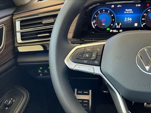 New 2026 Volkswagen Atlas SEL Premium R-Line image 22