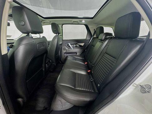 Used 2025 Land Rover Discovery Sport S image 21