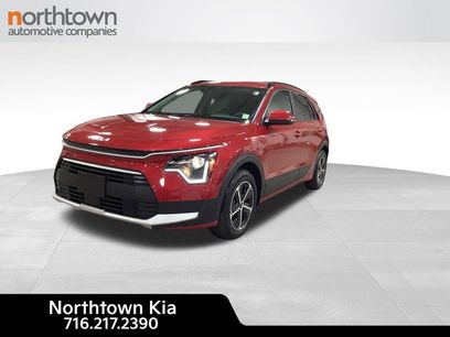 Used 2025 Kia Niro EX