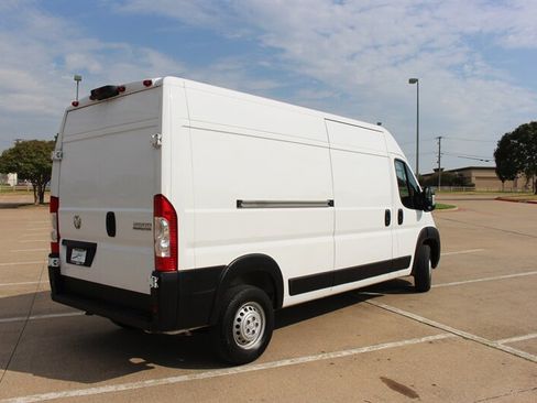 Used 2025 RAM ProMaster 2500 w/ Convenience Group FWD image 5