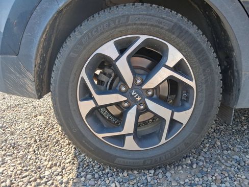 Used 2022 Kia Sportage LX FWD image 11