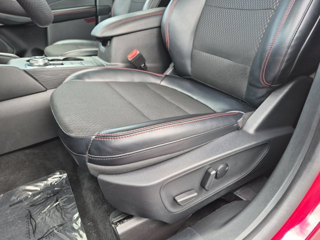 Used 2025 Ford Escape ST-Line FWD image 14