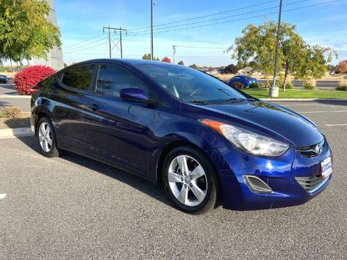 Used 2011 Hyundai Elantra GLS w/ Preferred Equipment Pkg 3 image 2
