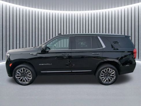 Used 2023 GMC Yukon Denali Ultimate w/ LPO, Floor Liner Package image 8