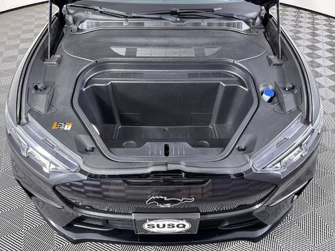 Certified 2022 Ford Mustang Mach-E GT image 4