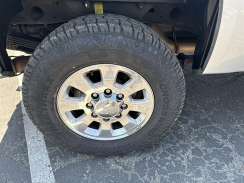 Used 2013 GMC Sierra 2500 SLT w/ SLT Convenience Package AWD/4WD image 13