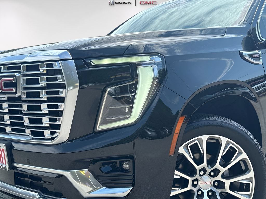 New 2026 GMC Yukon Denali w/ Sun & Power Step Package AWD/4WD image 3
