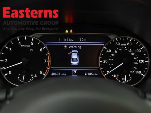 Used 2023 Nissan Altima 2.5 SR FWD image 18