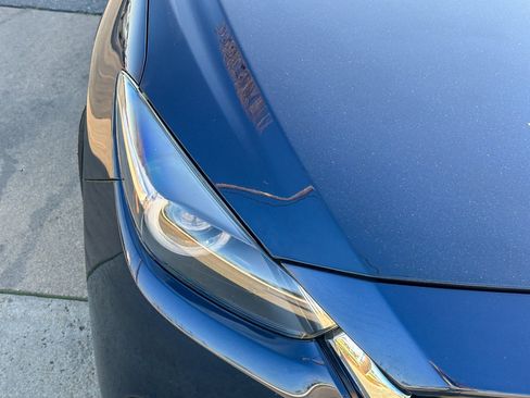 Used 2018 MAZDA MAZDA3 Grand Touring w/ Premium Equipment Package image 3