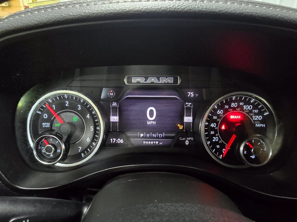 Used 2022 RAM 1500 Laramie w/ Sport Appearance Package AWD/4WD image 27