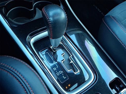 Used 2020 Mitsubishi Outlander SEL image 17