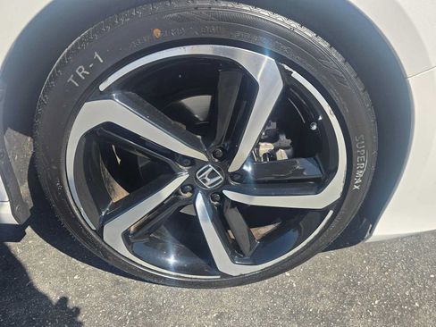 Used 2021 Honda Accord Sport image 9
