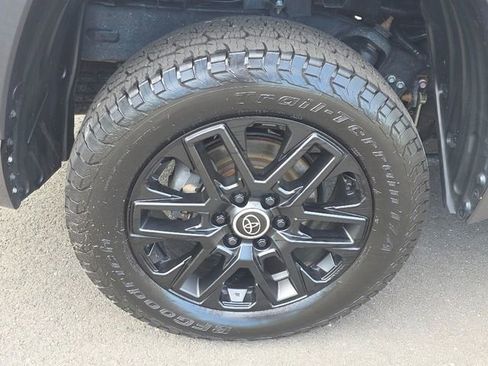 Used 2024 Toyota Tundra Limited AWD/4WD image 20