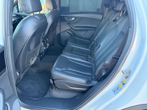 Used 2018 Audi Q7 3.0T Prestige w/ Prestige Package AWD/4WD image 23