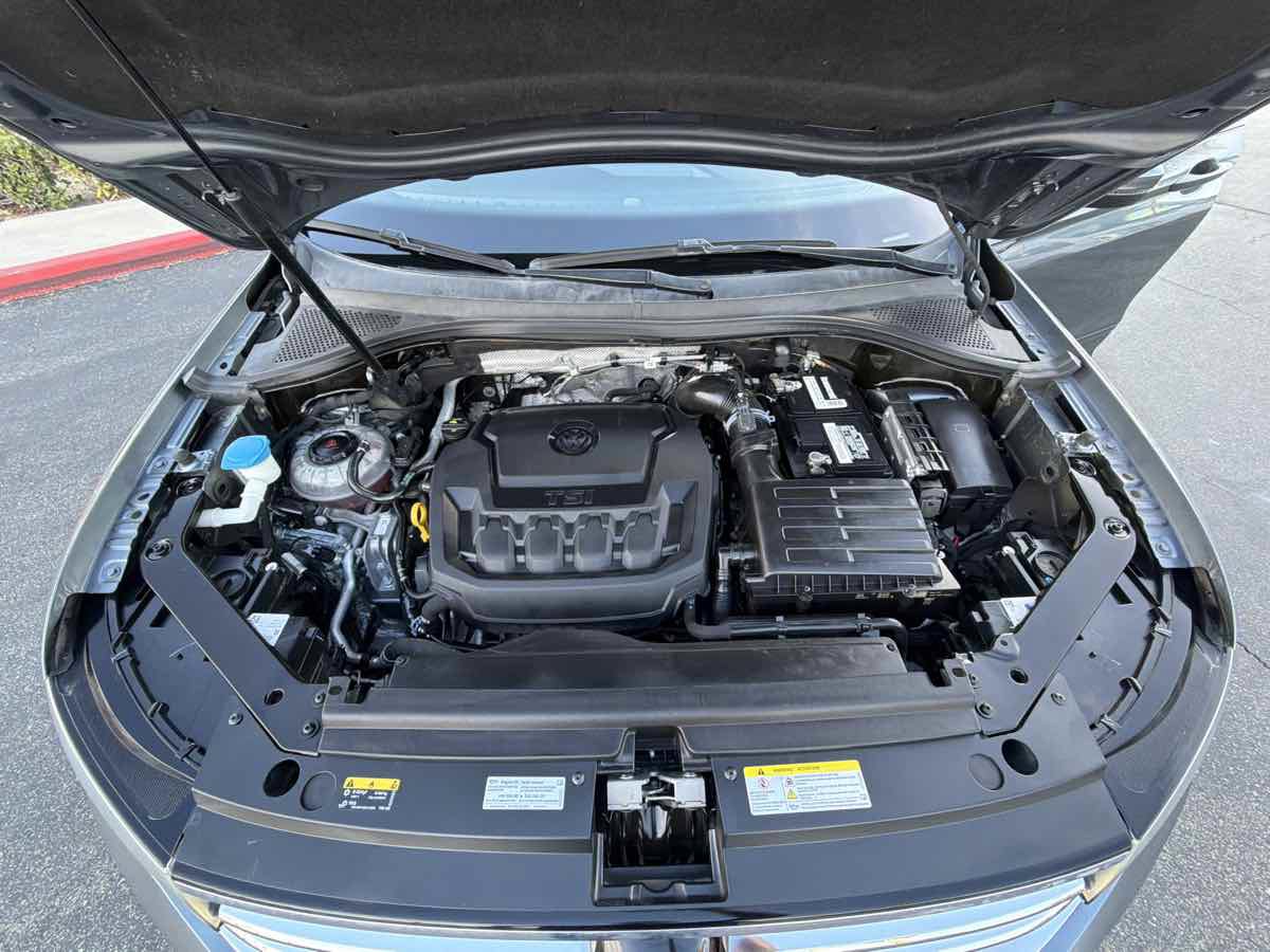 Used 2022 Volkswagen Tiguan SE FWD image 37