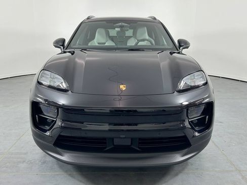 Certified 2024 Porsche Macan 4 Electric AWD/4WD image 10