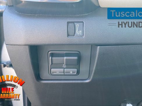 Used 2024 GMC Canyon AT4X image 16