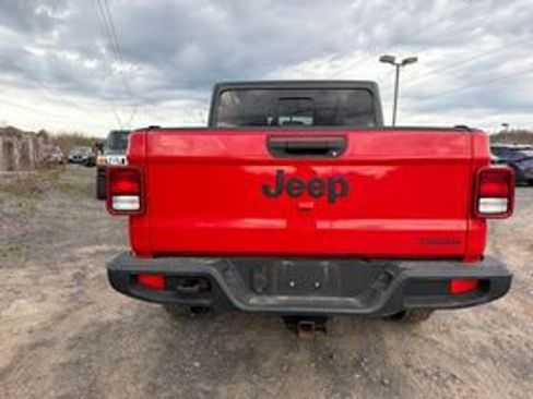 Used 2021 Jeep Gladiator Sport AWD/4WD image 6