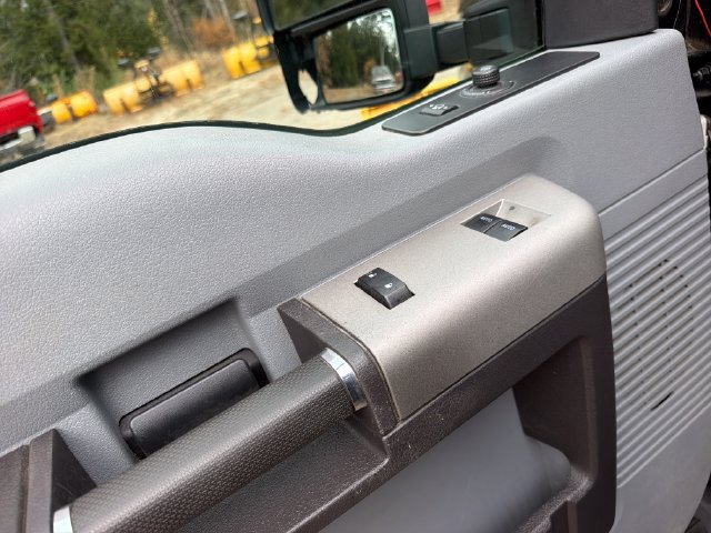 Used 2016 Ford F250 4x4 SuperCab Super Duty image 12