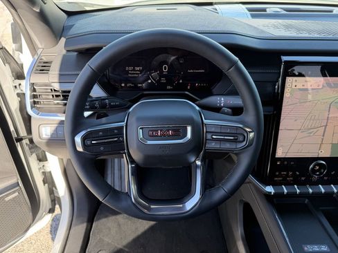 New 2025 GMC Acadia Elevation AWD/4WD image 28