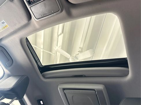Used 2023 Honda Odyssey Touring image 26
