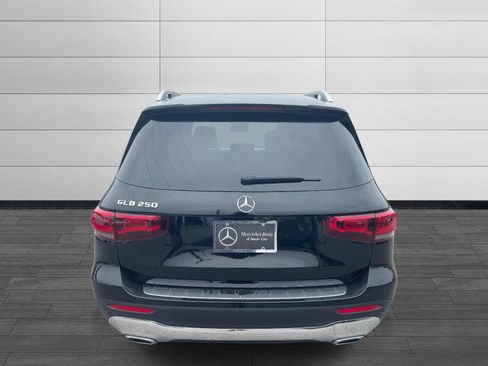 Certified 2022 Mercedes-Benz GLB 250 image 4