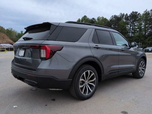 New 2026 Ford Explorer ST-Line RWD image 4