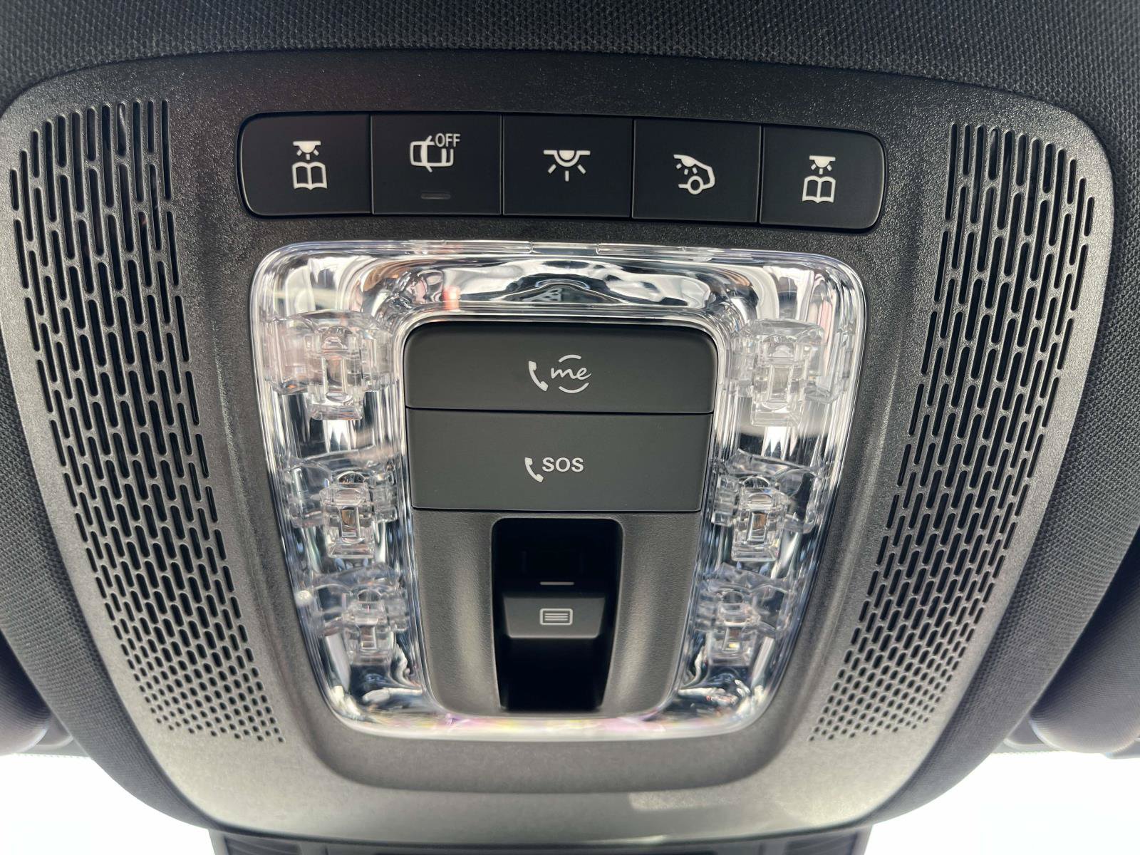 Certified 2025 Mercedes-Benz GLS 450 4MATIC image 36