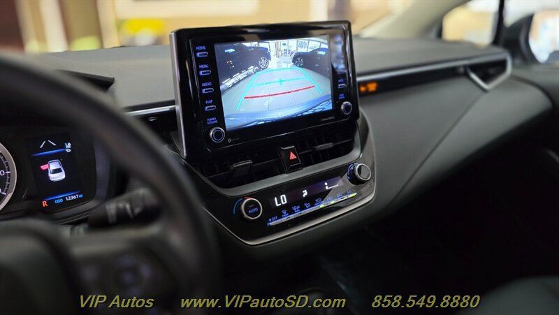 Used 2021 Toyota Corolla LE w/ Carpet Mat Package (TMS) FWD image 18