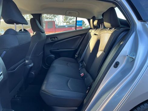Used 2019 Toyota Prius L Eco image 16