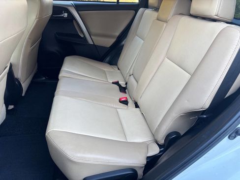 Used 2014 Toyota RAV4 Limited image 26