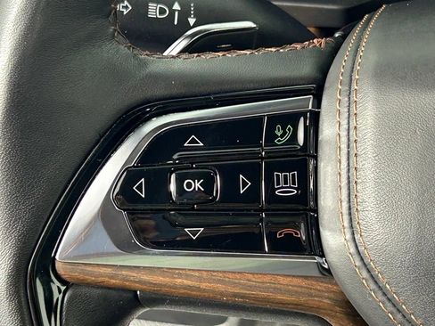 Used 2022 Jeep Grand Cherokee Summit AWD/4WD image 28