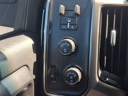 Used 2017 Chevrolet Silverado 1500 LT w/ All Star Edition AWD/4WD image 23