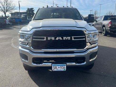 Used 2024 RAM 2500 Tradesman w/ Chrome Appearance Group image 4