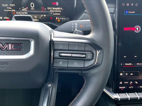 Used 2025 GMC Acadia AT4 w/ Super Cruise Package image 24