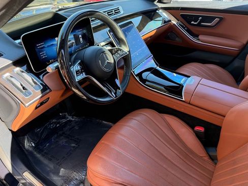 Used 2023 Mercedes-Benz S 500 S 500 w/ Warmth & Comfort Package image 24