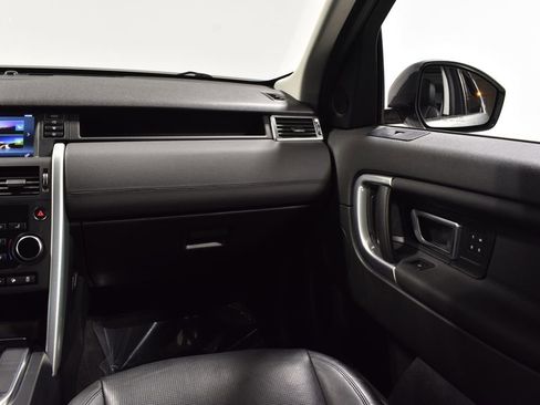 Used 2019 Land Rover Discovery Sport HSE image 14