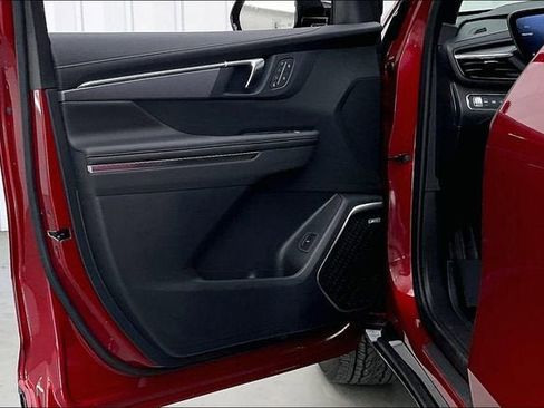 New 2026 Buick Enclave Sport Touring w/ Power Package FWD image 11