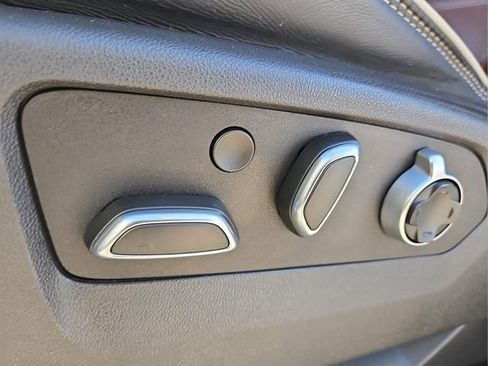 Used 2024 GMC Sierra 2500 Denali Ultimate image 23