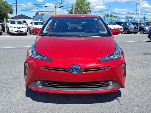 Used 2019 Toyota Prius XLE AWD/4WD image 2