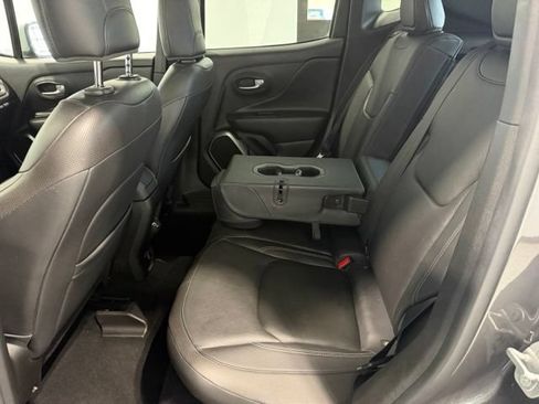 Used 2018 Jeep Renegade Limited AWD/4WD image 26